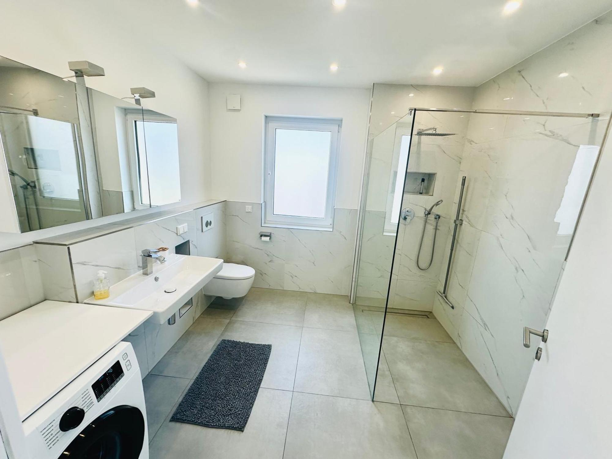 Neue Doppelhaushaelfte Mit Terrasse, Balkon Und Garten Remscheid Exteriér fotografie